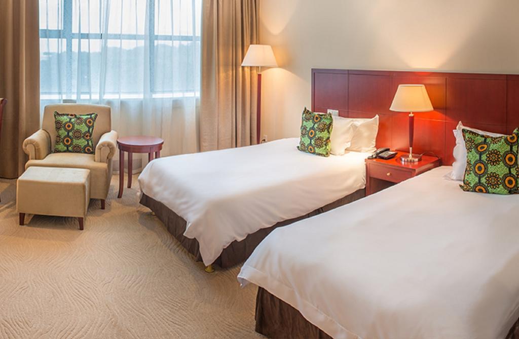 President Hotel At Umodzi Park Лилонгве Номер фото